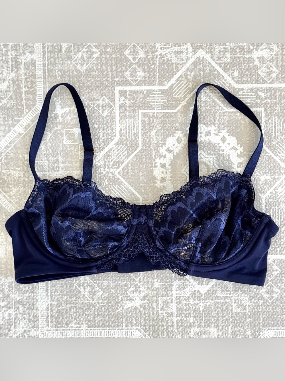 True and Co Lace Bra Unlined
